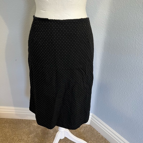 Vintage Harold's Polka Dot Skirt with Rosebud detail - Picture 2 of 6